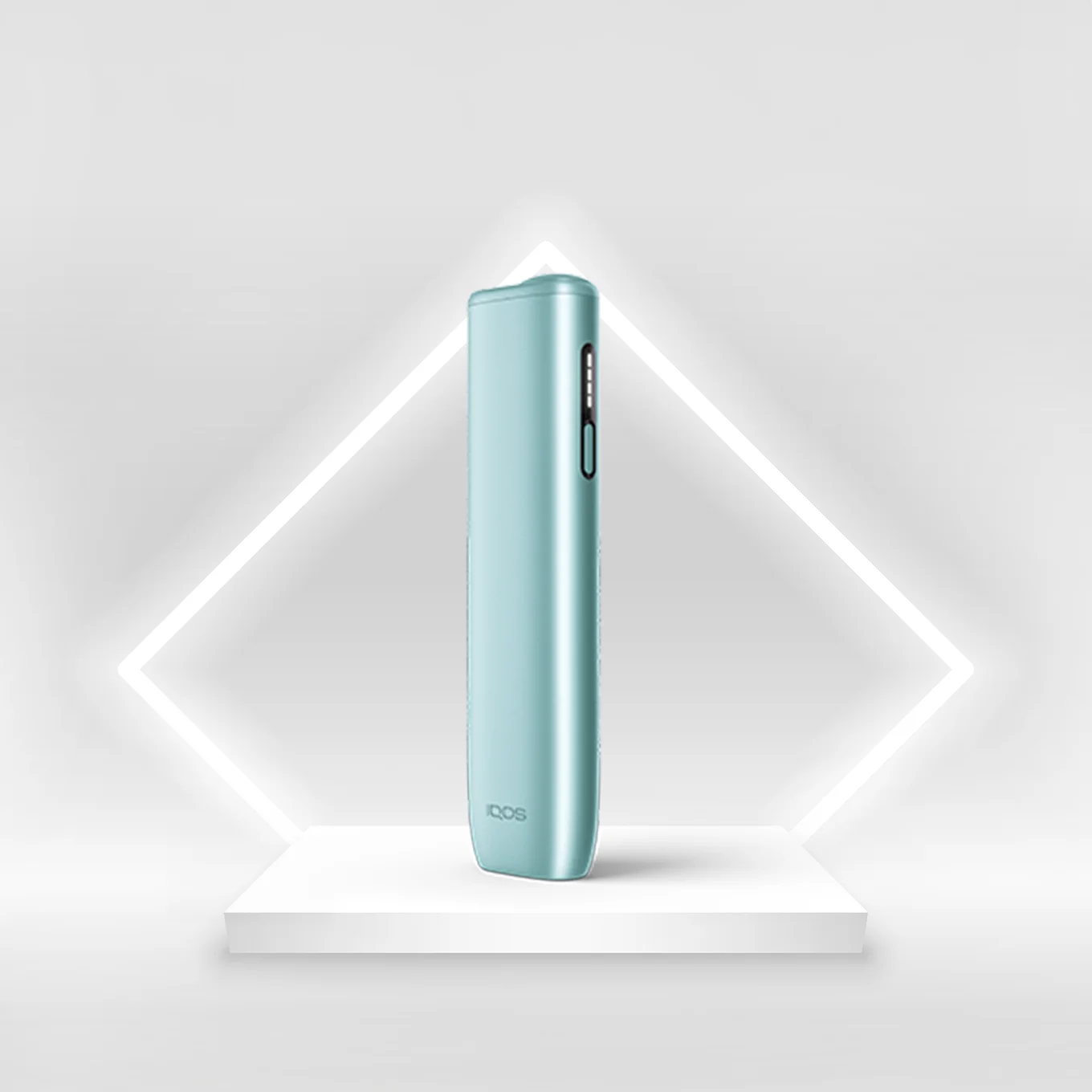 IQOS ILUMA i ONE Breeze Blue – front view of compact heating device